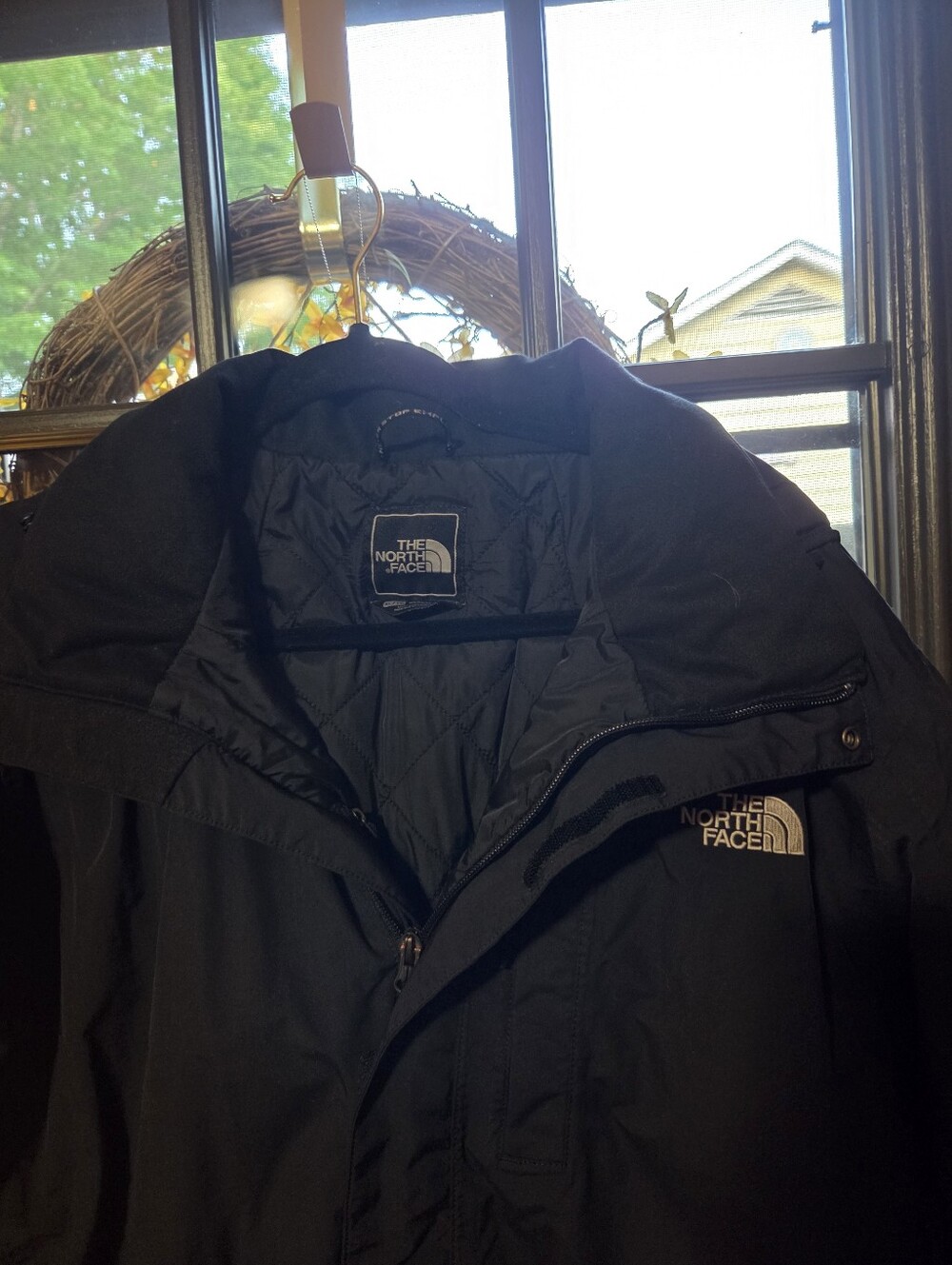 Mens Hyvent Northface Winter Jacket,Size XL,Black,Stunning Coat !